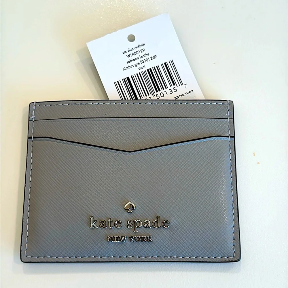 New KATE SPADE Leather Card Holder. Light Gray.